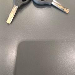 المفاتيح grijs، كما تم الإبلاغ عنه بواسطة Qbuzz GD Groningen HS عبر iLost