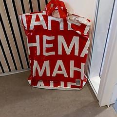 가방, iLost를 사용하여 U-OV Amersfoort에 보고됨