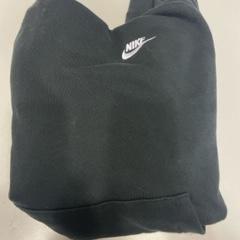 Hoodie black, amint azt MEININGER Hotel Brussels City Center az iLost segítségével jelentette.