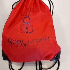 체조 가방 rood, iLost를 사용하여 Regio Oost-Vlaanderen에 보고됨