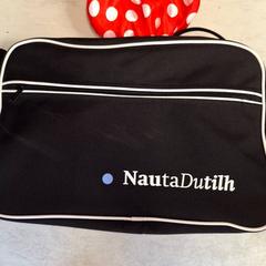 Poltsa, gisa salatu by Qbuzz DMG iLost erabiliz