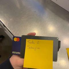 Carteira, segundo informou MEININGER Hotel Bruxelles Gare du Midi usando iLost