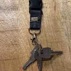 Sleutels aan een keycord, jak bylo nahlášeno na iLost