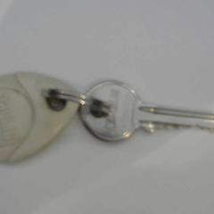 Key, as reported by Agence Azalys using iLost