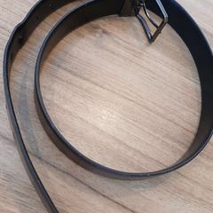 Pás, jak nahlášeno Amsterdam ID Aparthotel pomocí iLost