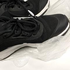 Sneakers, gisa salatu by Centraal magazijn iLost erabiliz