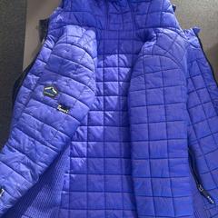 Chaqueta paars, segundo informou Gebo Tours usando iLost