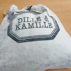 حقائب حمل وحقائب اليد، كما تم الإبلاغ عنه بواسطة Regio Limburg - Leuven عبر iLost