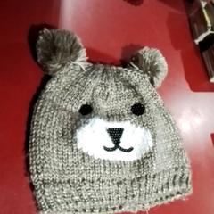 Gorro, segundo informou Apenheul usando iLost