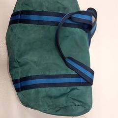 Táska - Sporttas, amint azt Centraal magazijn az iLost segítségével jelentette.