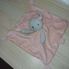 Koselig smell rose, som rapportert av IKEA Liège ved bruk av iLost