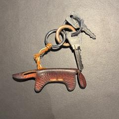 Sleutels met leren sleutelhanger, gerapporteerd met iLost