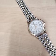 Orologio, come riportato da IKEA Brest Guipavas utilizzando iLost