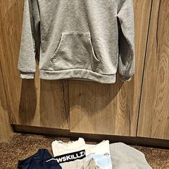 衣類 がiLostで Van der Valk Hotel Apeldoorn - De Cantharel によって報告されました