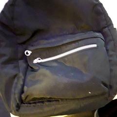 Batoh, jak nahlášeno EBS Tramplein pomocí iLost