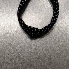 Banda para la cabeza Zwart, ha sido reportado por IKEA Utrecht con iLost