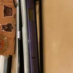 Haarglätter Purple, gemeldet von MEININGER Hotel Brussels City Center über iLost