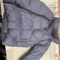 Casaco Blauw/grijs, uniqlo, como reportado por TU/e - Receptie MetaForum utilizando o iLost