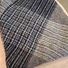 スカーフ echa がiLostで IKEA Metz によって報告されました