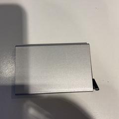 Pasioaren titularra Gefferie., gisa salatu by Gemeente Amsterdam iLost erabiliz