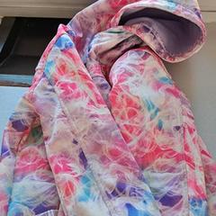 Chaqueta, ha sido reportado por Madurodam con iLost