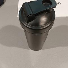 Bouteille à boire, a été signalé par Regio Limburg - Leuven utilisant iLost