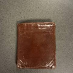 Peňaženky & Peňaženka, ako bolo nahlásené Breng Nijmegen pomocou iLost