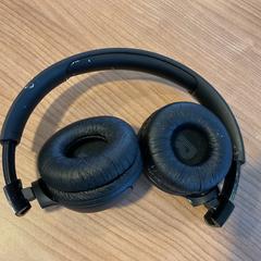 Écouteurs, a été signalé par Breng Arnhem utilisant iLost