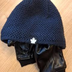 Eskularruak & Txapela, gisa salatu by Qbuzz DMG iLost erabiliz