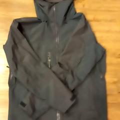 السترة، كما تم الإبلاغ عنه بواسطة Arriva Limburg Noord عبر iLost