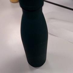 Botella para beber Groen, ha sido reportado por Vrije Universiteit Amsterdam con iLost