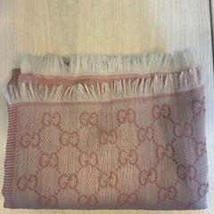 Shawl sjaal, as reported by Hotel Apeldoorn using iLost