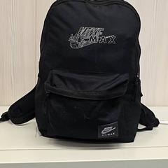 Batoh, jak nahlášeno Transdev Gooi en Vechtstreek pomocí iLost