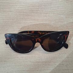 Okulary słoneczne, zgłoszono przez Regio West-Vlaanderen przy użyciu iLost