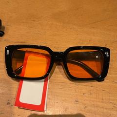 眼鏡 Oranje glazen がiLostで Pathé Ede によって報告されました