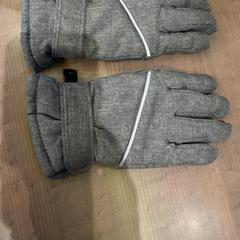 장갑 Voor kids, iLost를 사용하여 Pathé Arnhem에 보고됨