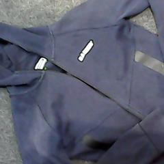 Chaleco blauw, ha sido reportado por SnowWorld Landgraaf con iLost