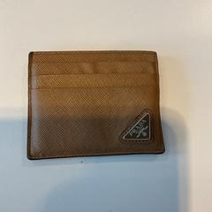 Pasjeshouder Jonsson mosbaek, Wandrell, Zweden, rapporterat av Gemeente Amsterdam - Bureau Gevonden Voorwerpen med iLost