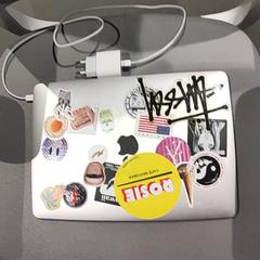 Macbook, amint azt Bibliotheek Neude (Utrecht) az iLost segítségével jelentette.