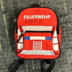 Rugtas Rood, kids, zoals gemeld door Connexxion Noord Holland Noord Alkmaar met iLost