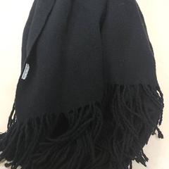 Vestiario - Sjaal Zwart, come riportato da Centraal magazijn utilizzando iLost