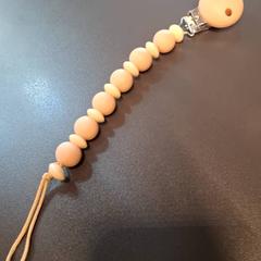 Attache sucette, ha sido reportado por IKEA Nice Saint Isidore con iLost