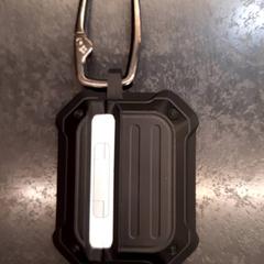 Lege airpods case, ha sido reportado por Rotterdam The Hague Airport con iLost