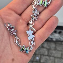 Vlinder armband zilverkleurig Duiven Gelderland, amint azt az iLostnak jelentették.