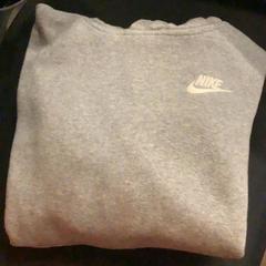 Maglia per bambini a cauch, come riportato da MEININGER Hotel Bordeaux Gare Saint-Jean utilizzando iLost