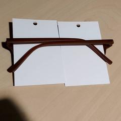 Glasögon - bruin, rapporterat av Regio Antwerpen - Brussel med iLost