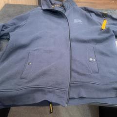 Heren jack, zgłoszono przez Rotterdam The Hague Airport przy użyciu iLost