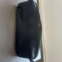 Astuccio zwart, come riportato da Gebo Tours utilizzando iLost