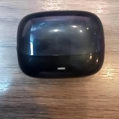 Earbuds, ha sido reportado por Leonardo Royal Hotel Amsterdam con iLost
