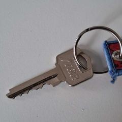 Nøkkel avec porte clef, som rapportert av ilévia ved bruk av iLost